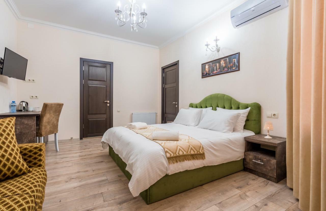 Golden Light Hotel Тбилиси Екстериор снимка