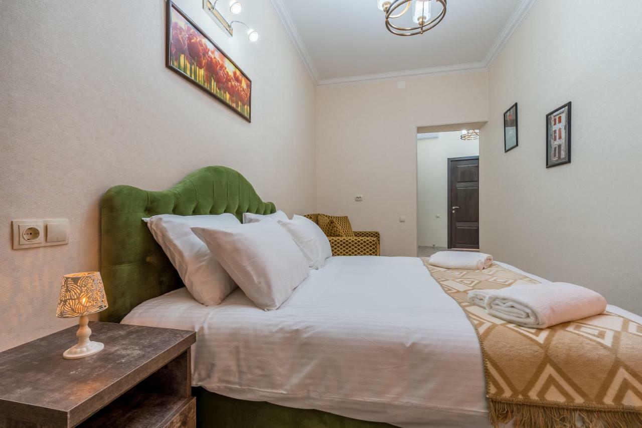 Golden Light Hotel Тбилиси Екстериор снимка