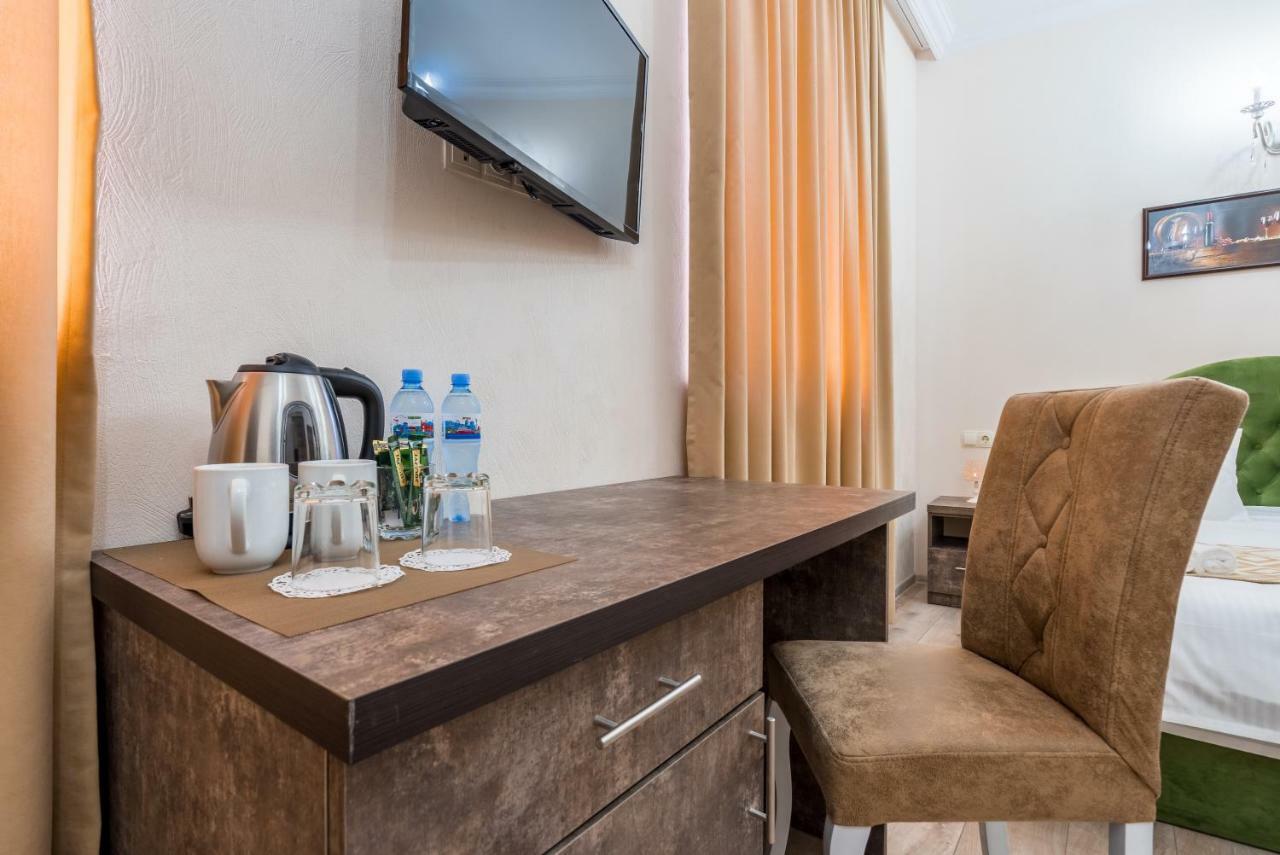 Golden Light Hotel Тбилиси Екстериор снимка