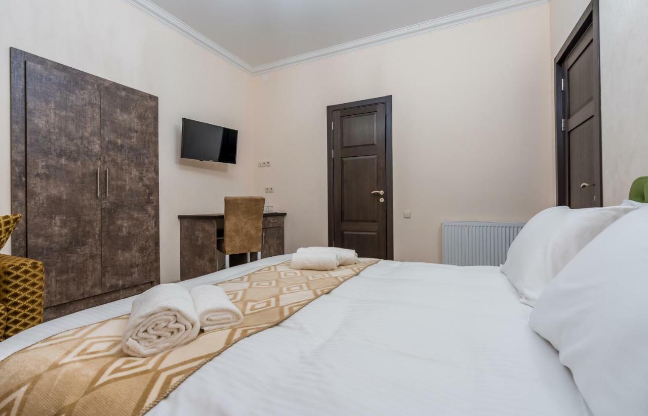 Golden Light Hotel Тбилиси Екстериор снимка
