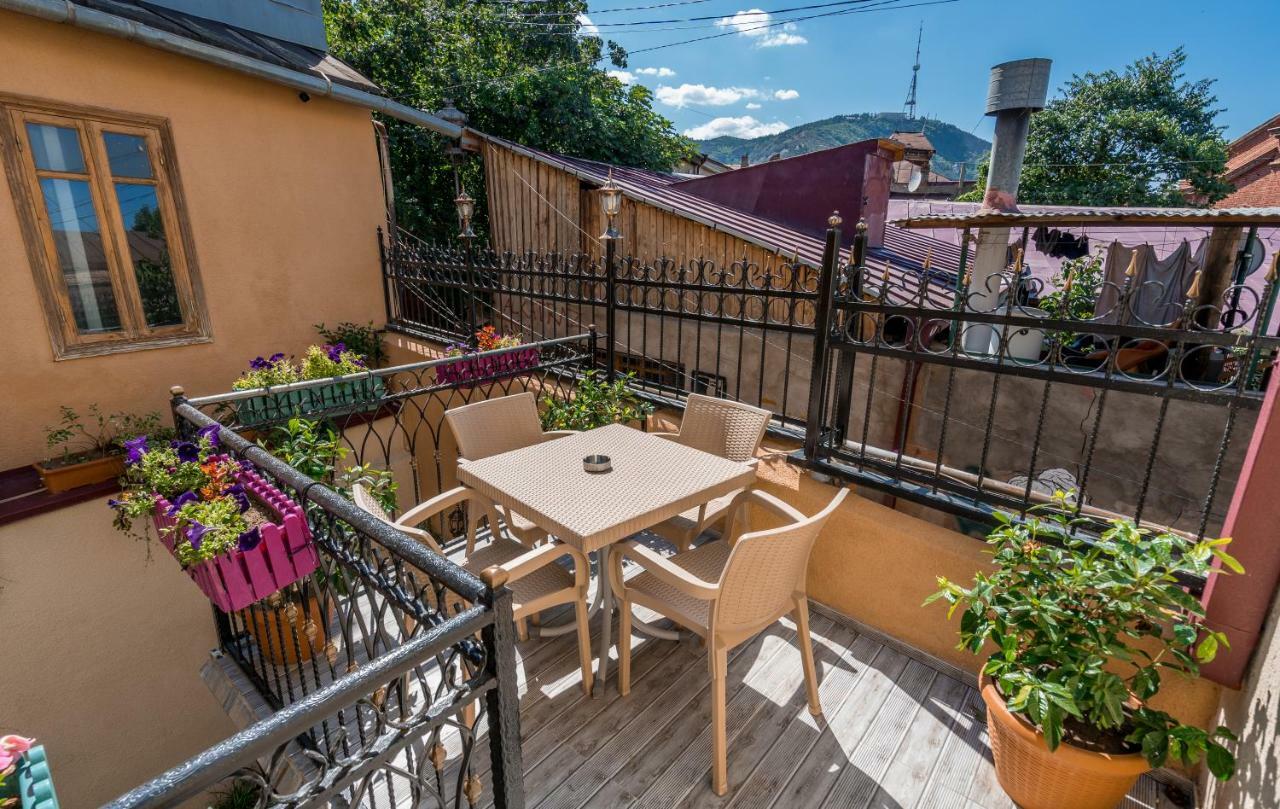 Golden Light Hotel Тбилиси Екстериор снимка