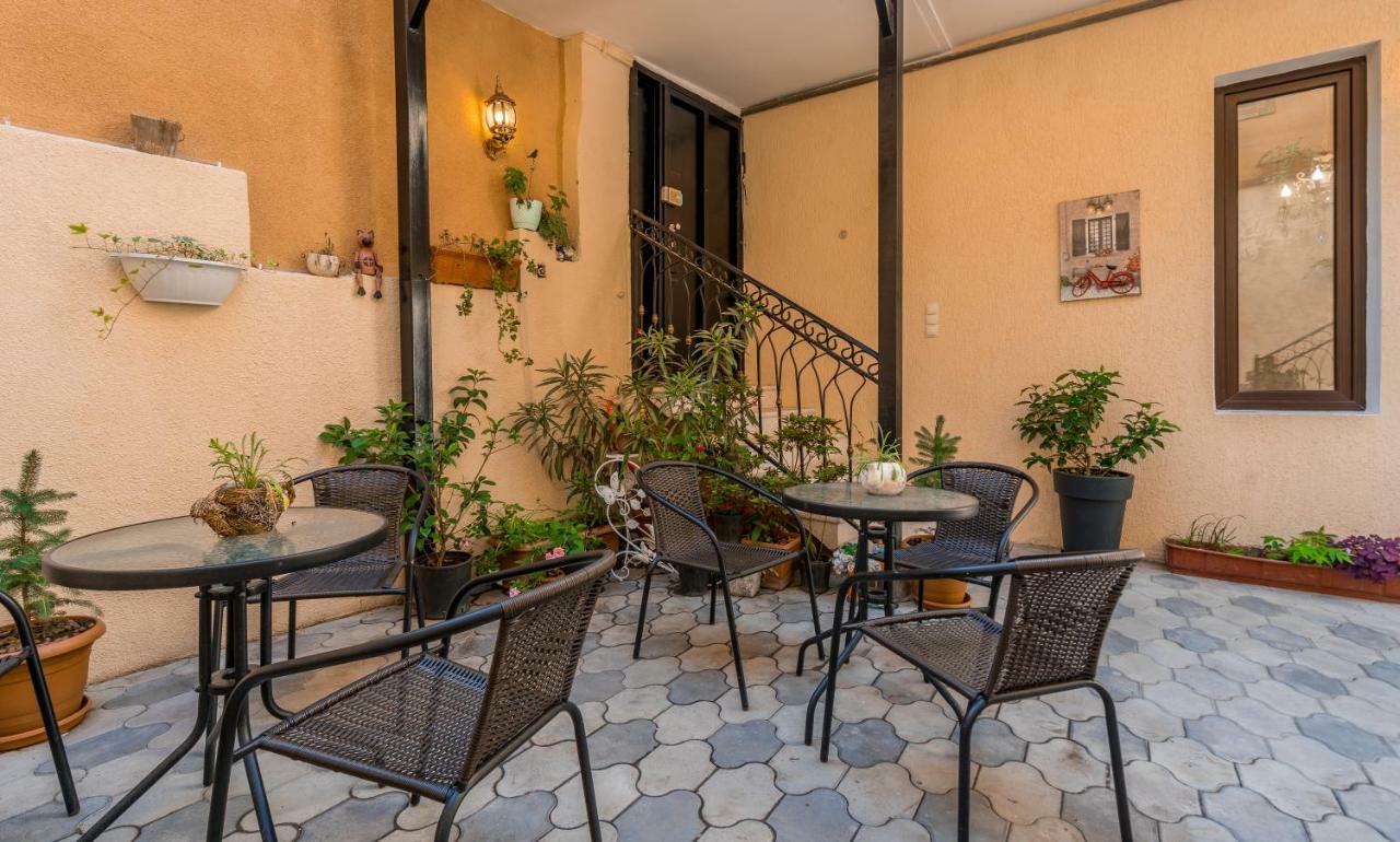 Golden Light Hotel Тбилиси Екстериор снимка