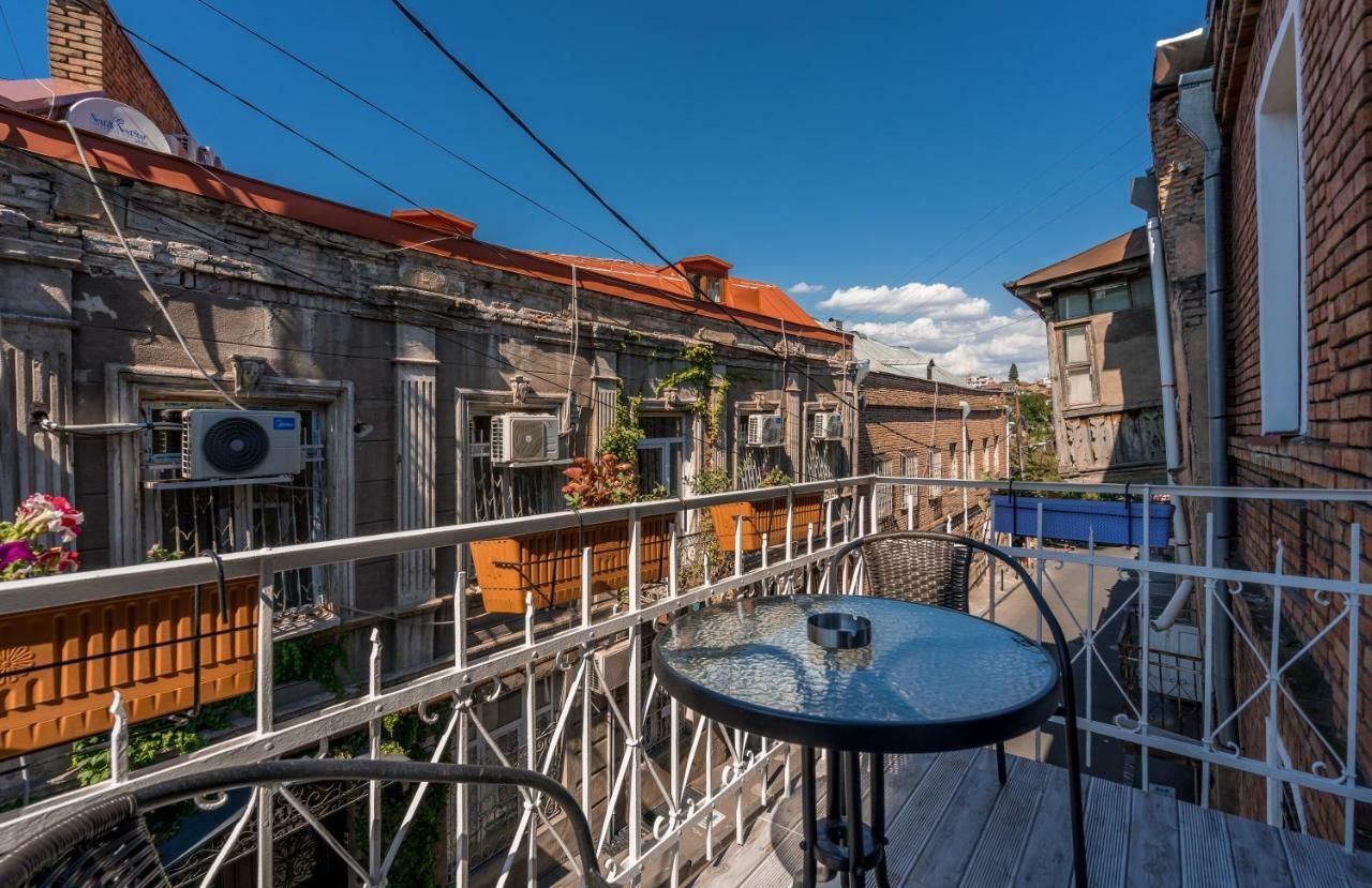 Golden Light Hotel Тбилиси Екстериор снимка
