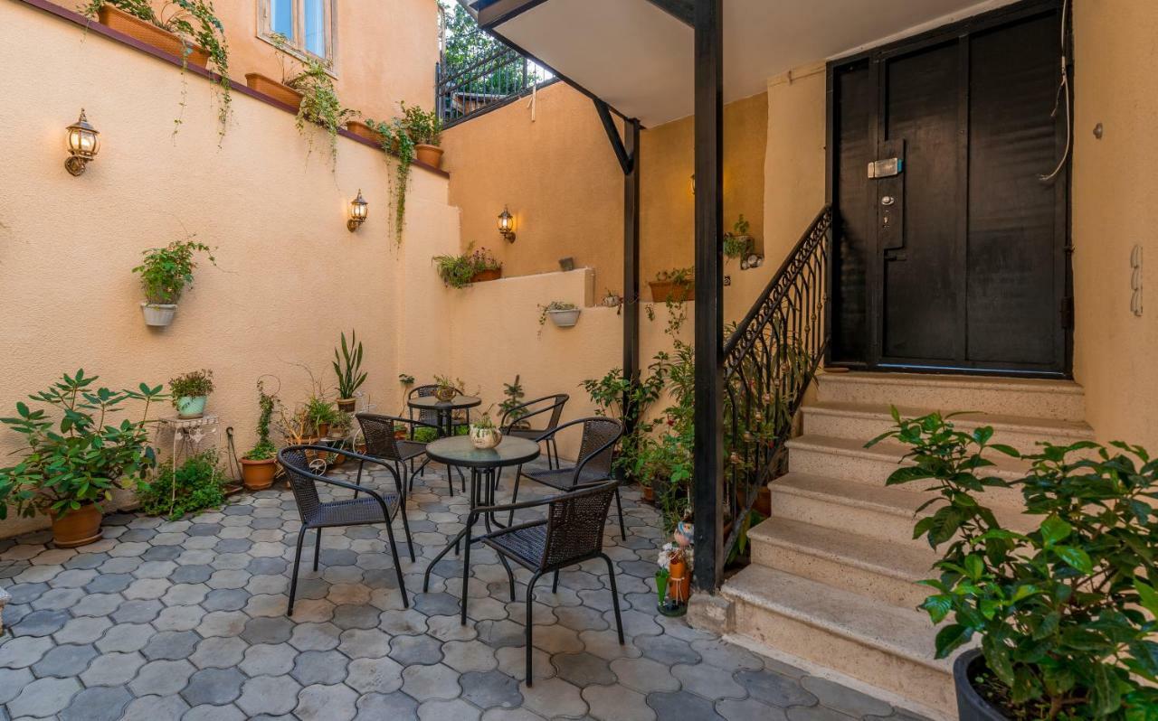 Golden Light Hotel Тбилиси Екстериор снимка